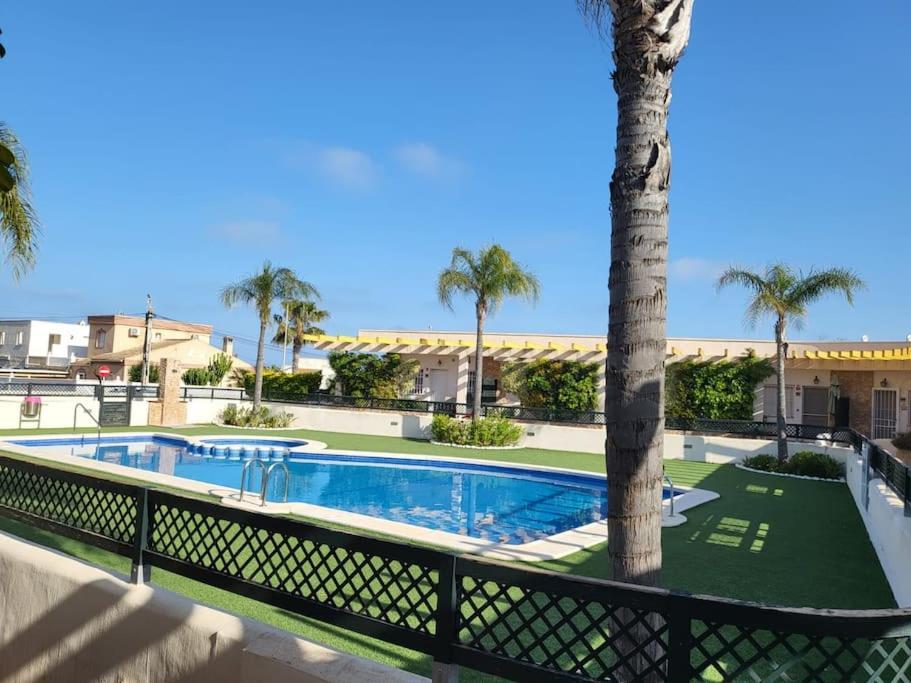 Magnifico Adosado Con Piscina Y Barbacoa Villa Campoamor Dış mekan fotoğraf